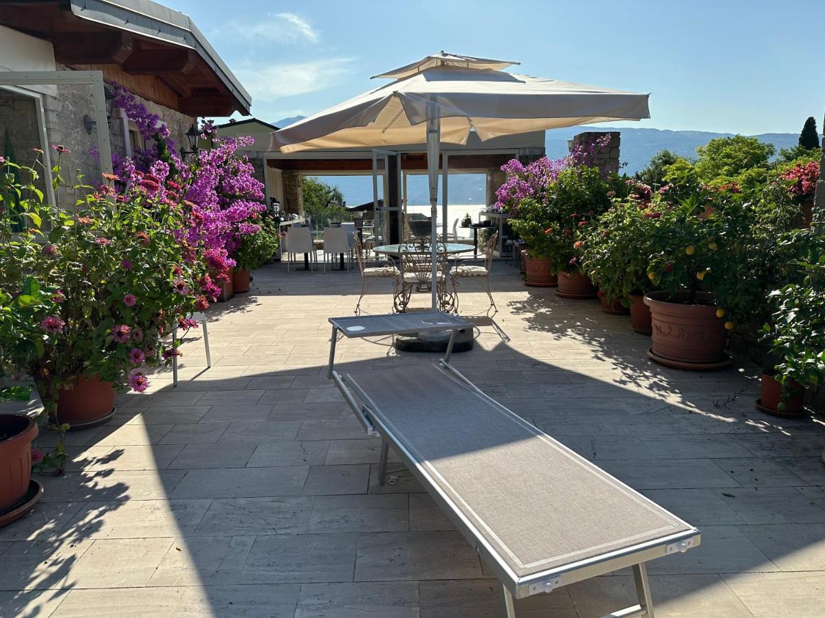 La Cascata Negli Ulivi Bed & Breakfast Toscolano Maderno Exterior foto