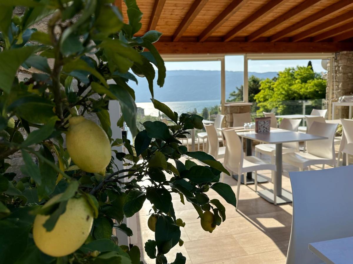 La Cascata Negli Ulivi Bed & Breakfast Toscolano Maderno Exterior foto