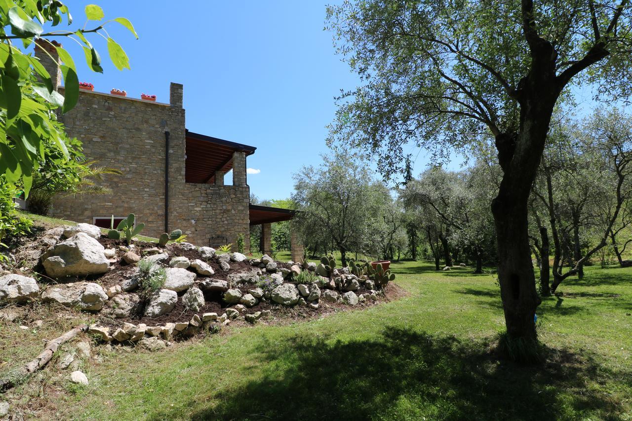 La Cascata Negli Ulivi Bed & Breakfast Toscolano Maderno Exterior foto