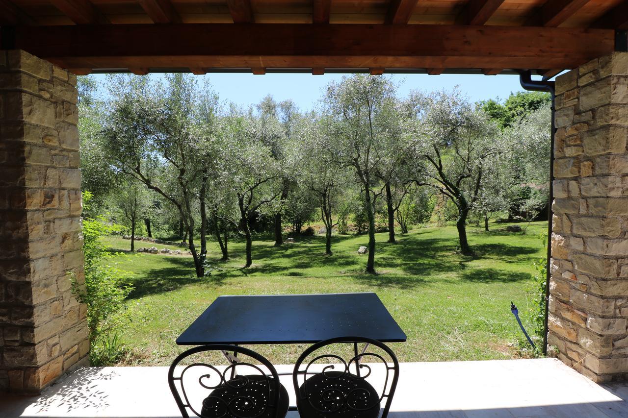 La Cascata Negli Ulivi Bed & Breakfast Toscolano Maderno Exterior foto