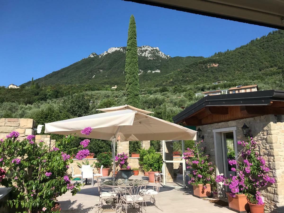 La Cascata Negli Ulivi Bed & Breakfast Toscolano Maderno Exterior foto